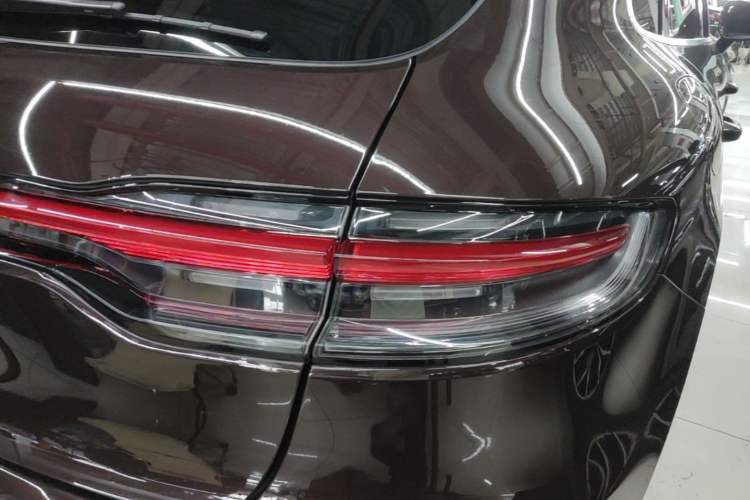 Used Porsche Macan 2020 Macan 2.0T Right Rear Taillight
