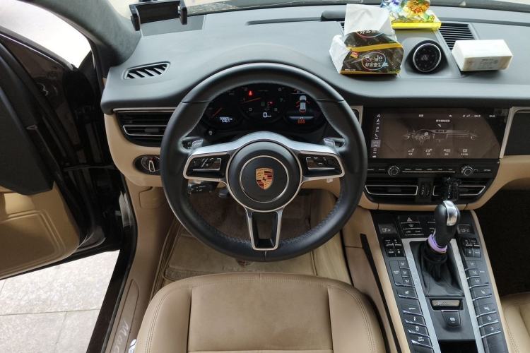Used Porsche Macan 2020 Macan 2.0T Steering Wheel
