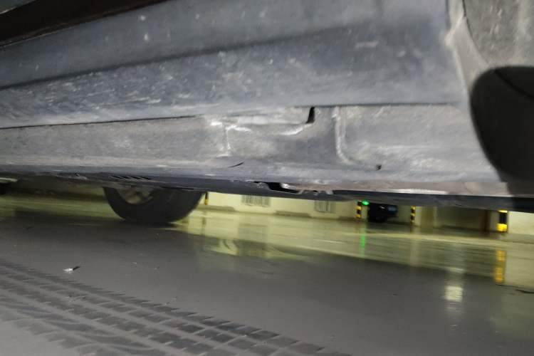 Used Porsche Macan 2020 Macan 2.0T Chassis Rear Left