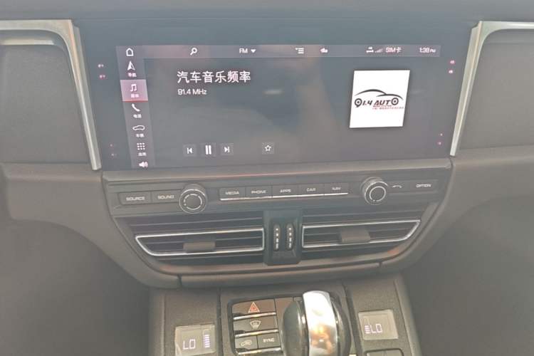 Used Porsche Macan 2020 Macan 2.0T Audio And AC Panel