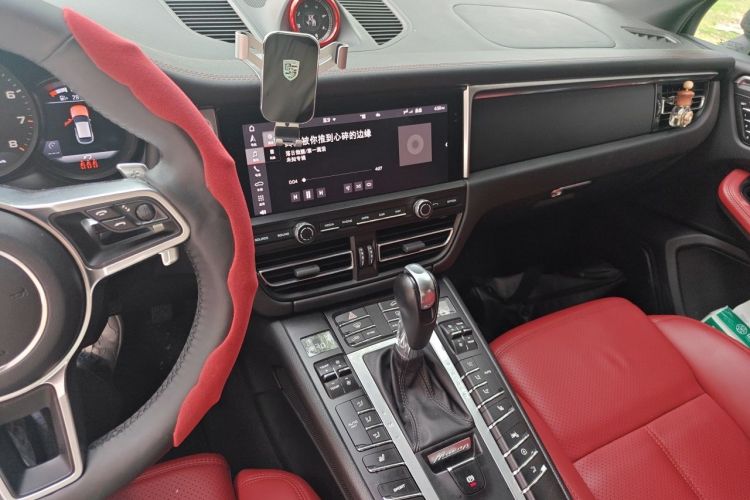 Used Porsche Macan 2020 Macan 2.0T Audio And AC Panel
