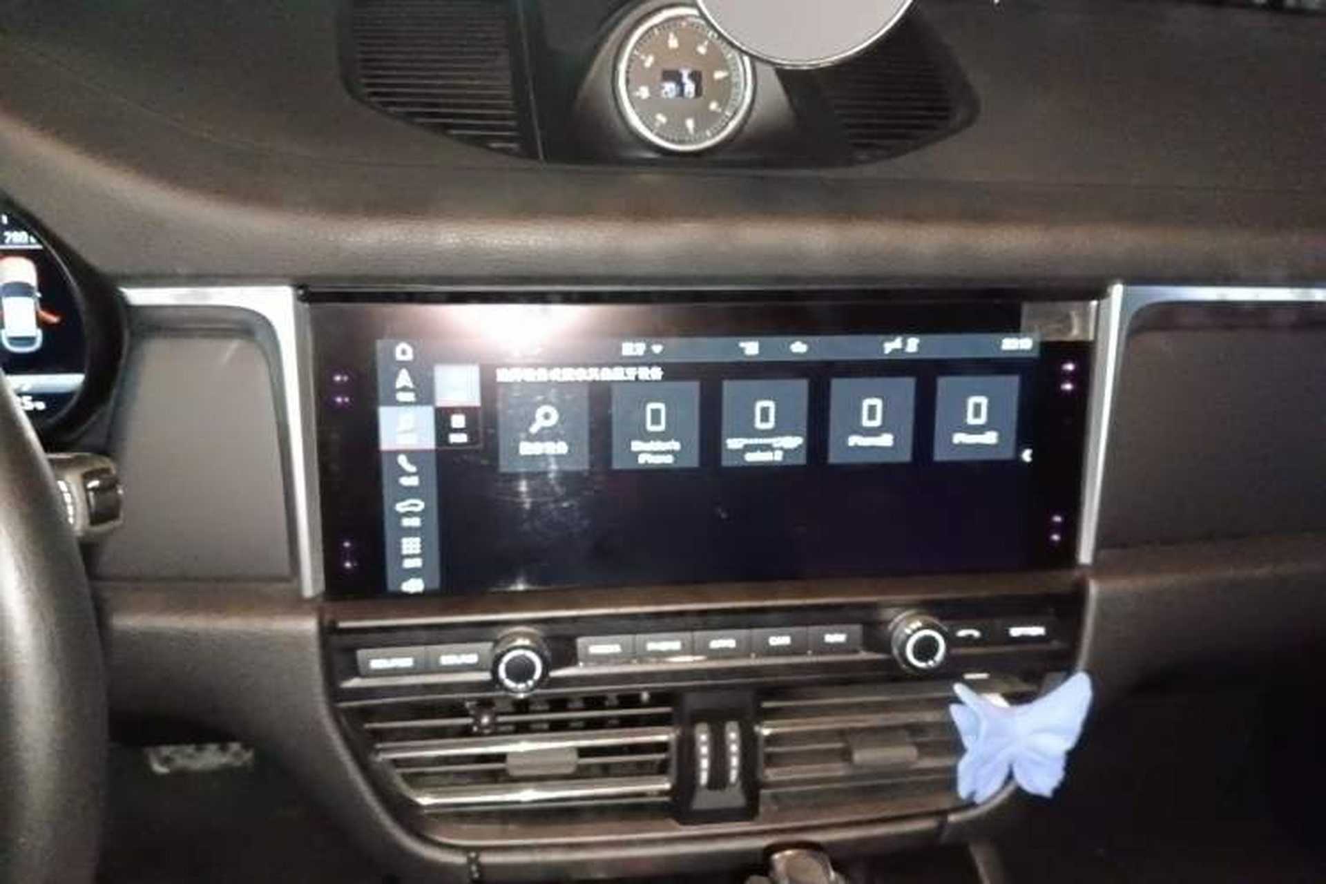 Used Porsche Macan 2020 Macan 2.0T Audio And AC Panel