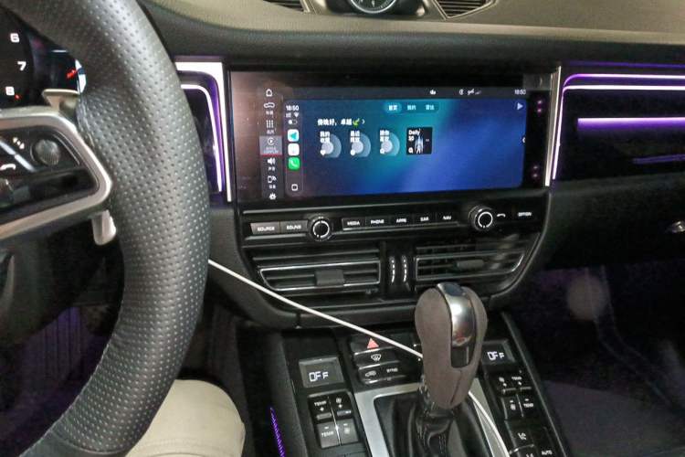 Used Porsche Macan 2020 Macan 2.0T Audio And AC Panel