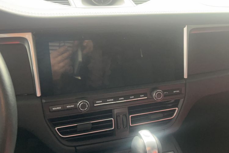 Used Porsche Macan 2020 Macan 2.0T Audio And AC Panel