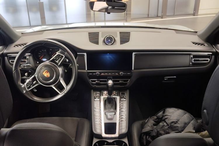 Used Porsche Macan 2020 Macan 2.0T Center Console