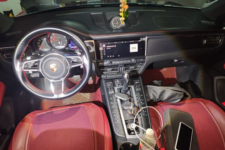 Used Porsche Macan 2020 Macan 2.0T Center Console