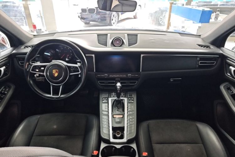 Used Porsche Macan 2020 Macan 2.0T Center Console