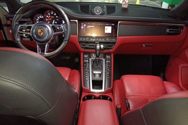 Used Porsche Macan 2020 Macan 2.0T Center Console