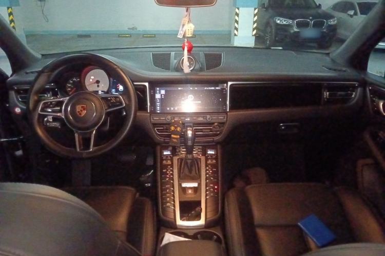 Used Porsche Macan 2020 Macan S 3.0T Center Console