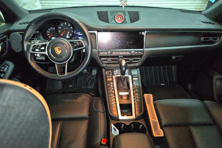Used Porsche Macan 2020 Macan 2.0T Center Console