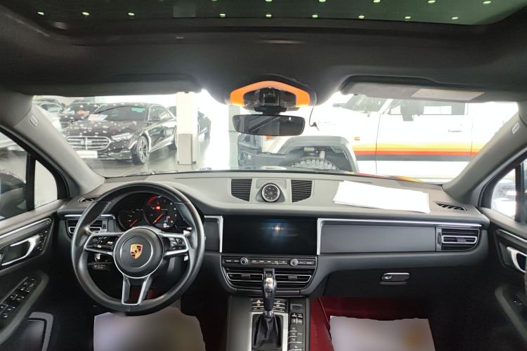 Used Porsche Macan 2020 Macan 2.0T Center Console