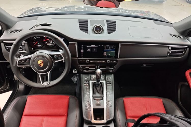 Used Porsche Macan 2020 Macan 2.0T Center Console