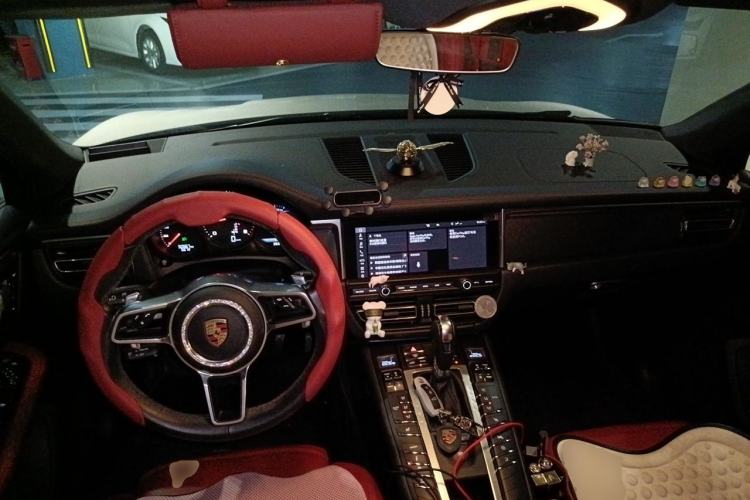 Used Porsche Macan 2020 Macan 2.0T Center Console