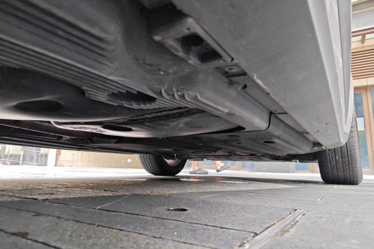 Used Porsche Macan 2020 Macan 2.0T Chassis Rear Right