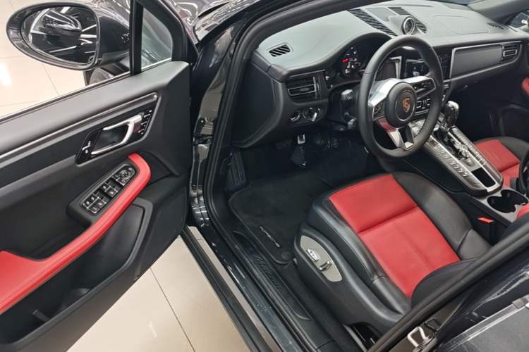 Used Porsche Macan 2020 Macan 2.0T Driver Seat