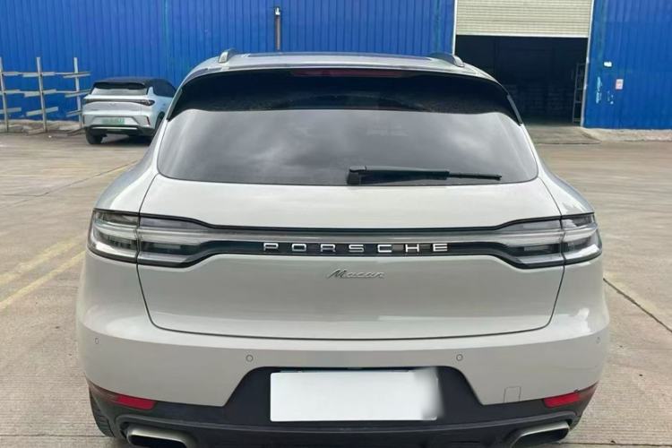 Used Porsche Macan 2020 Macan 2.0T Exterior 4