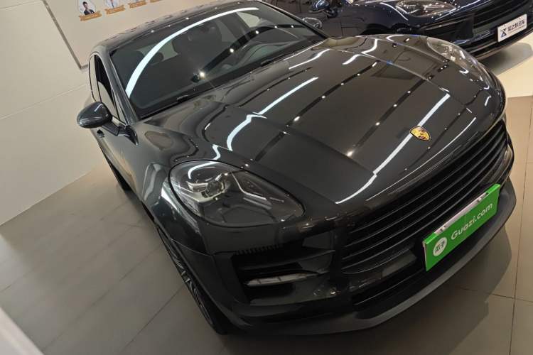 Used Porsche Macan 2020 Macan S 3.0T Front Right 45 Deg