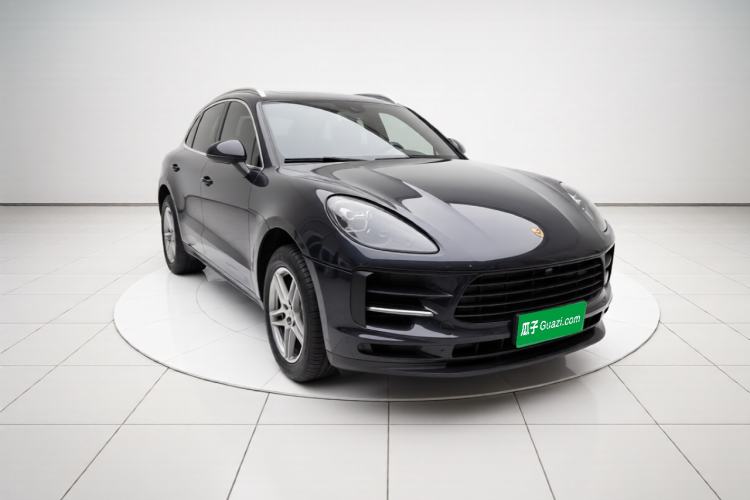 Used Porsche Macan 2020 Macan 2.0T Front Right 45 Deg