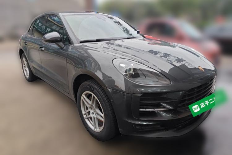 Used Porsche Macan 2020 Macan 2.0T Front Right 45 Deg