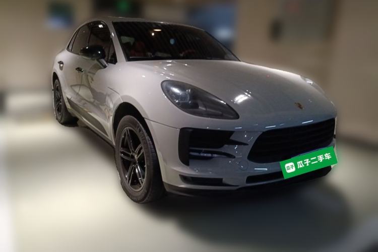 Used Porsche Macan 2020 Macan 2.0T Front Right 45 Deg