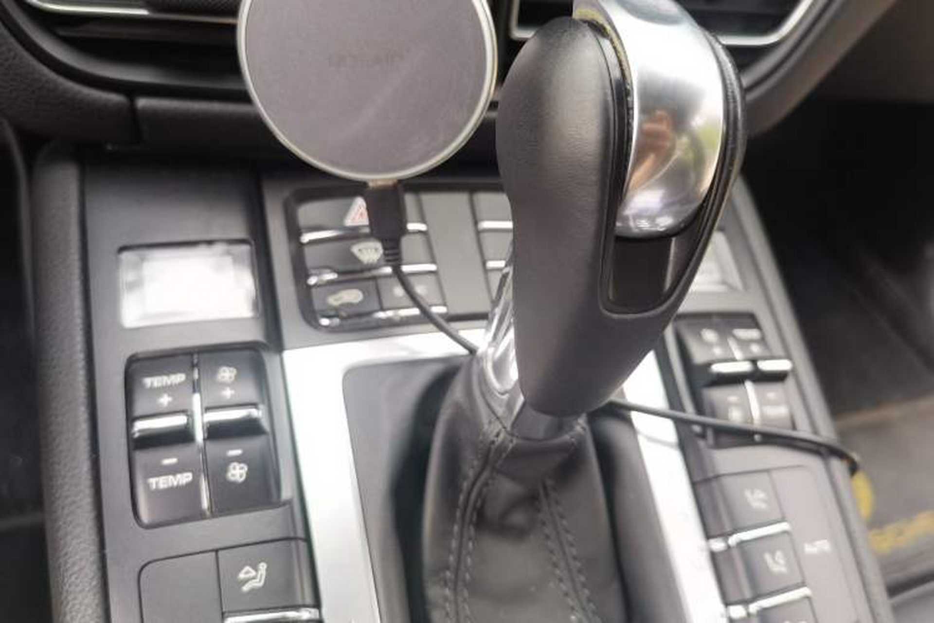 Used Porsche Macan 2020 Macan 2.0T Gear Lever