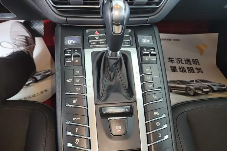 Used Porsche Macan 2020 Macan 2.0T Gear Lever