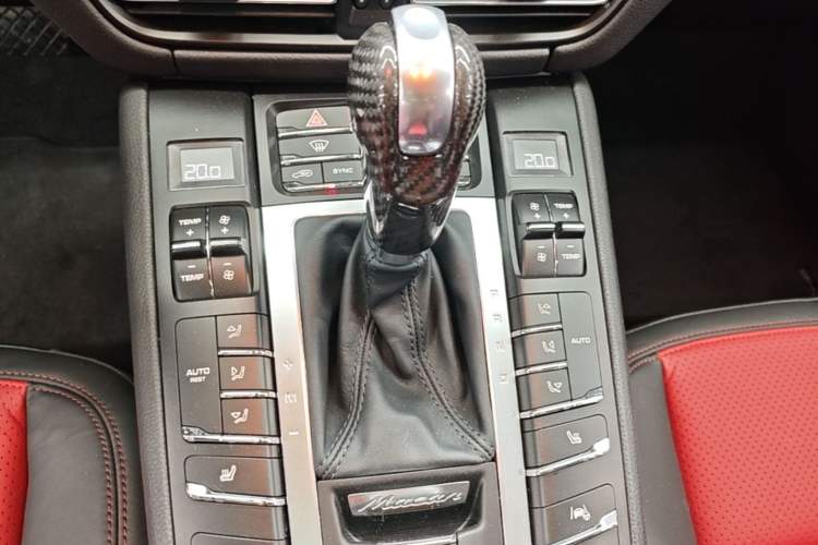 Used Porsche Macan 2020 Macan 2.0T Gear Lever