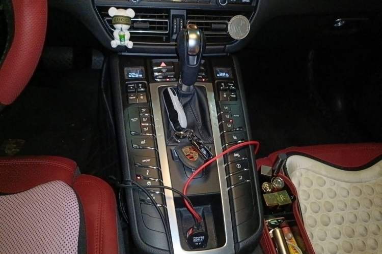 Used Porsche Macan 2020 Macan 2.0T Gear Lever