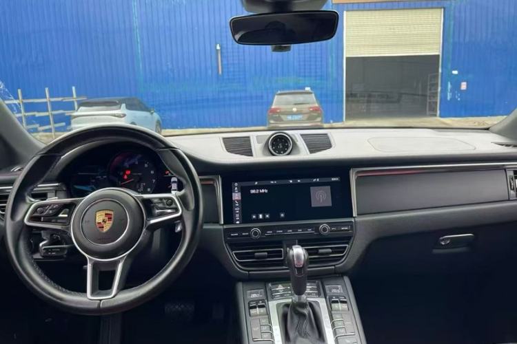 Used Porsche Macan 2020 Macan 2.0T Interior 1