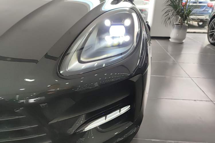 Used Porsche Macan 2020 Macan 2.0T Left Front Headlight