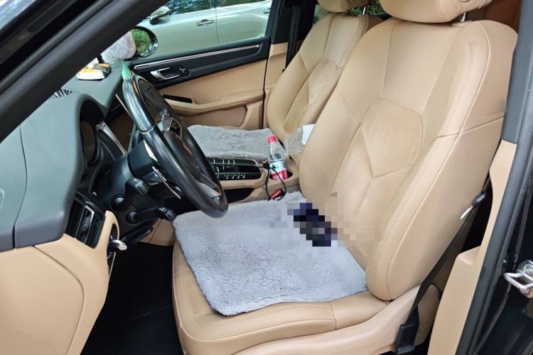 Used Porsche Macan 2020 Macan 2.0T Left Front Seat