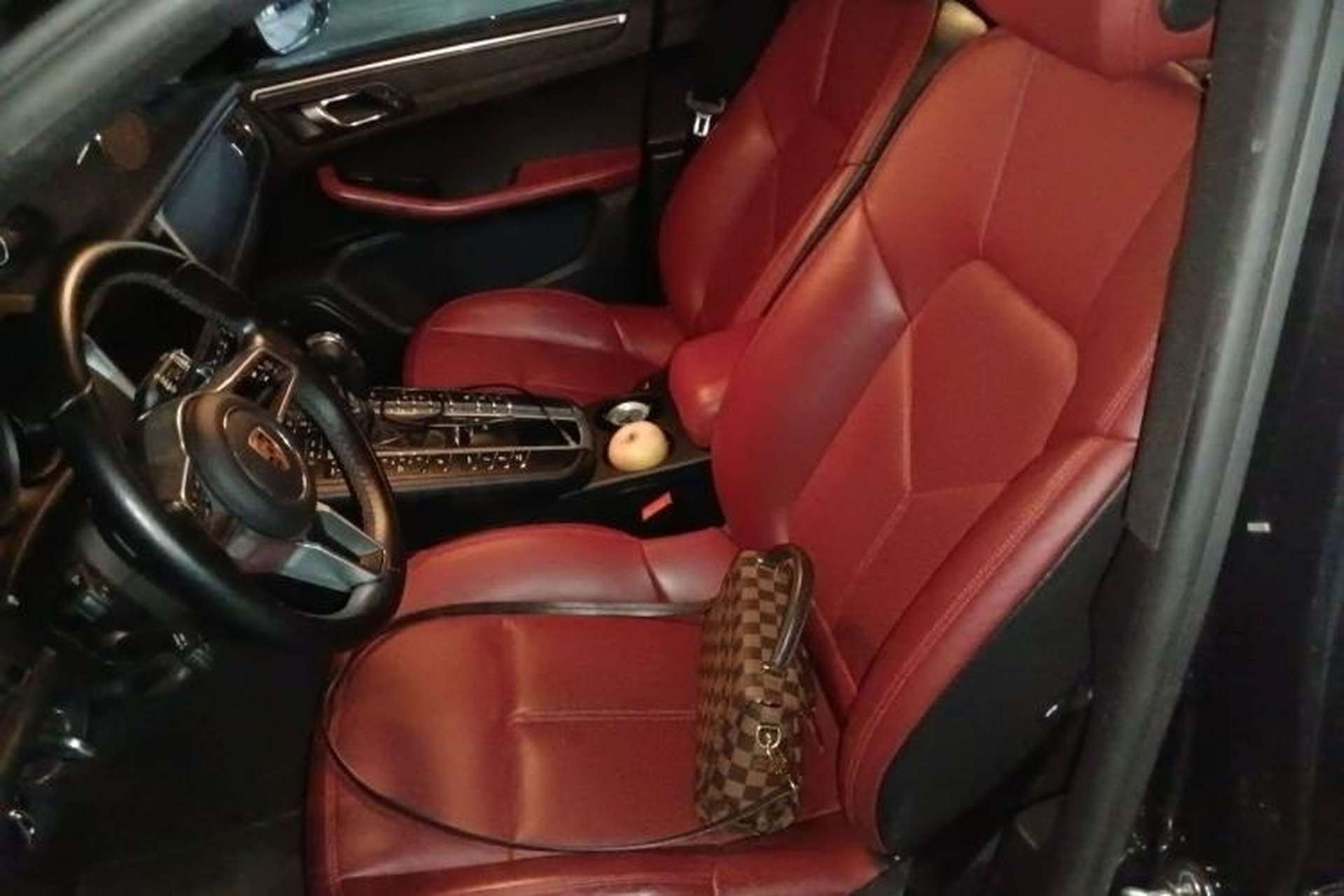 Used Porsche Macan 2020 Macan 2.0T Left Front Seat