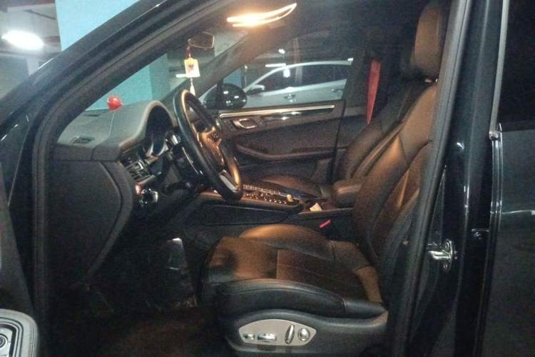 Used Porsche Macan 2020 Macan S 3.0T Left Front Seat