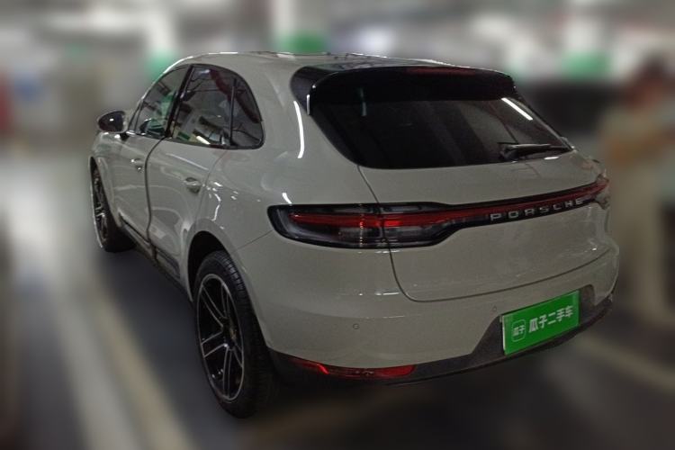 Used Porsche Macan 2020 Macan 2.0T Rear Left 45 Deg
