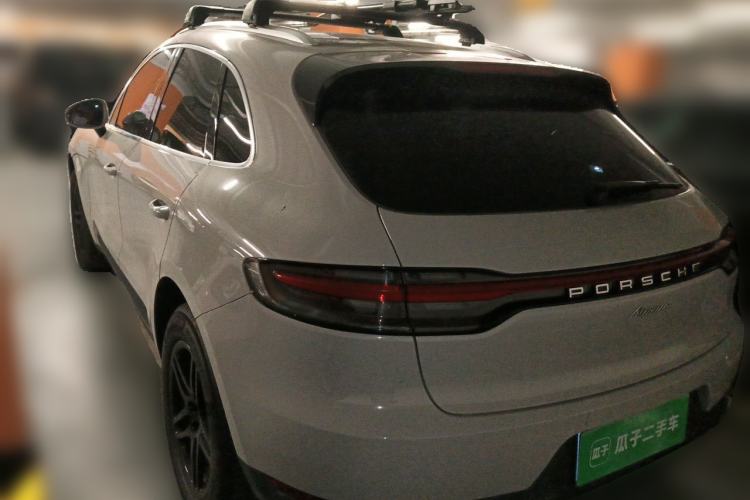 Used Porsche Macan 2020 Macan 2.0T Rear Left 45 Deg