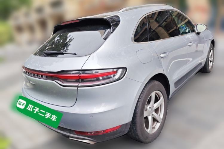 Used Porsche Macan 2020 Macan 2.0T Rear Right 45 Deg