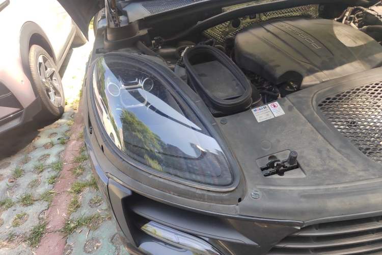 Used Porsche Macan 2020 Macan 2.0T Right Front Headlight
