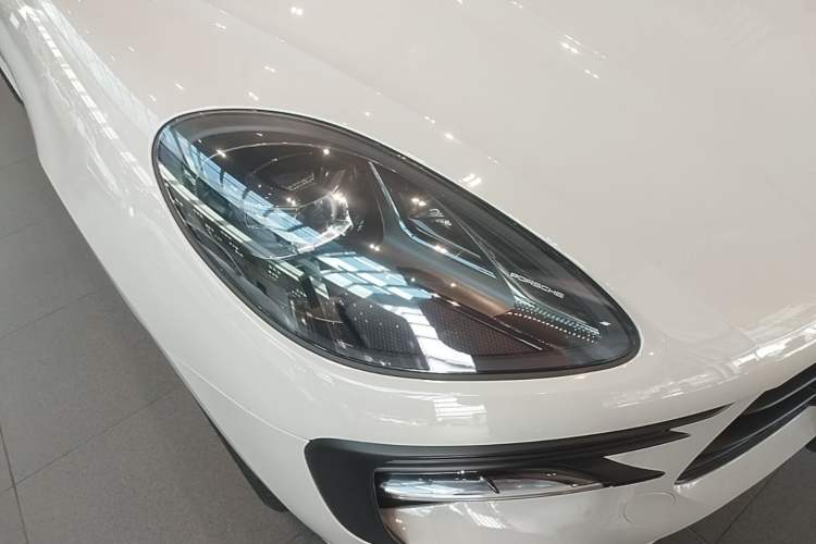 Used Porsche Macan 2020 Macan GTS 2.9T Right Front Headlight