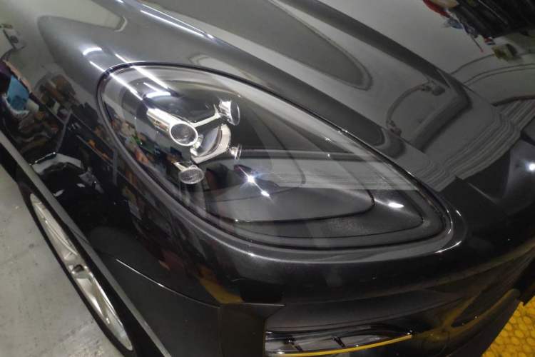Used Porsche Macan 2020 Macan 2.0T Right Front Headlight