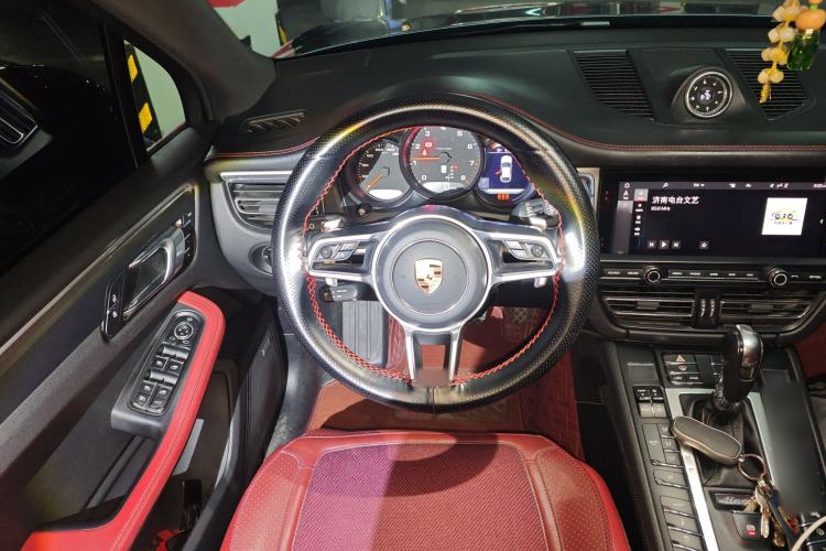 Used Porsche Macan 2020 Macan 2.0T Steering Wheel