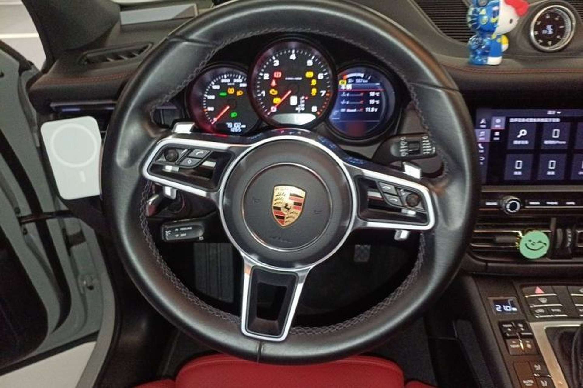 Used Porsche Macan 2020 Macan 2.0T Steering Wheel