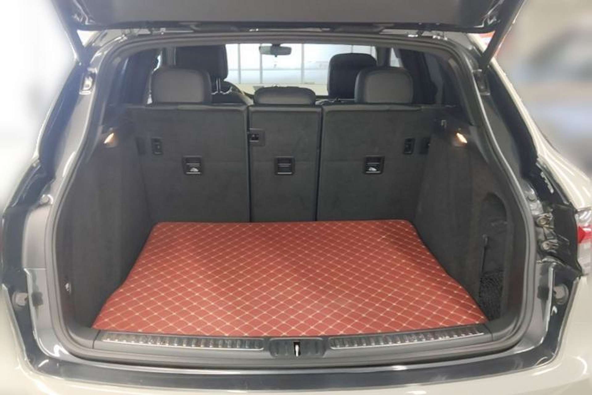 Used Porsche Macan 2020 Macan 2.0T Trunk