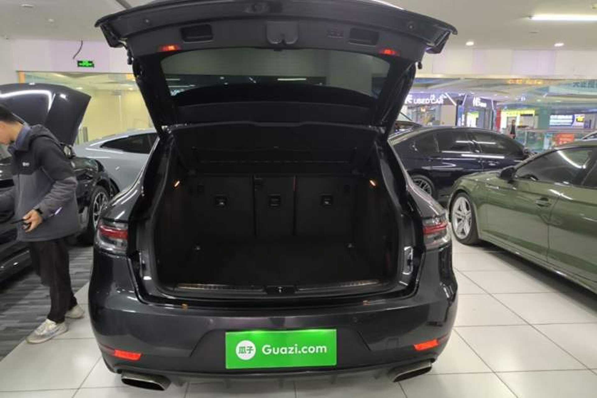 Used Porsche Macan 2020 Macan 2.0T Trunk