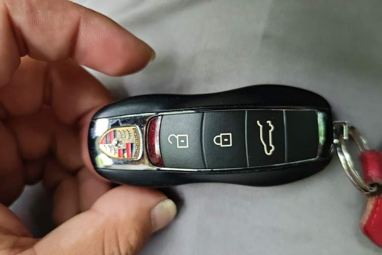 Used Porsche Macan 2020 Macan 2.0T Vehicle Key