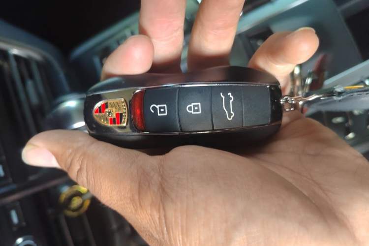Used Porsche Macan 2020 Macan 2.0T Vehicle Key