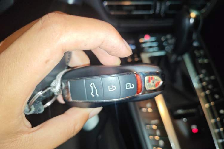 Used Porsche Macan 2020 Macan 2.0T Vehicle Key