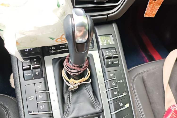 Used Porsche Macan 2020 Macan 2.0T Gear Lever
