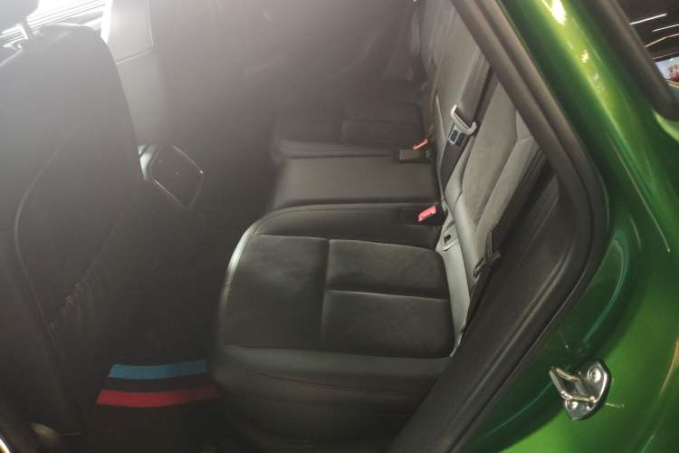 Used Porsche Macan 2020 Macan 2.0T Left Rear Seat