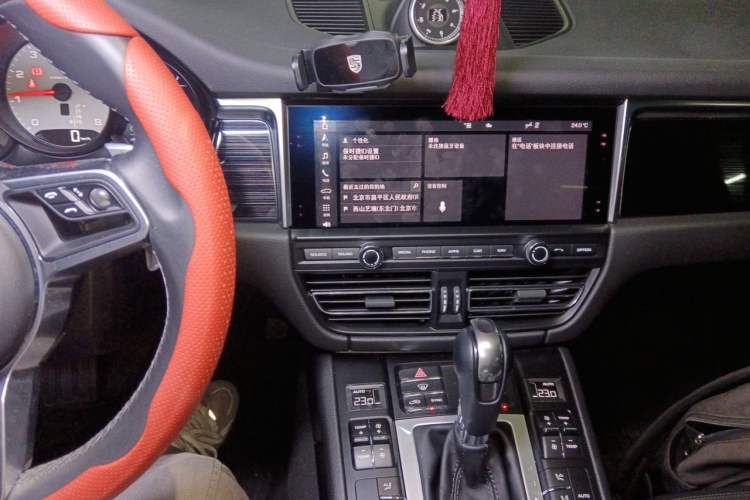 Used Porsche Macan 2020 Macan S 3.0T Audio And AC Panel