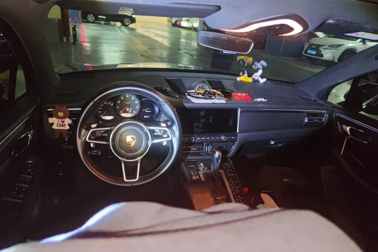 Used Porsche Macan 2020 Macan 2.0T Center Console